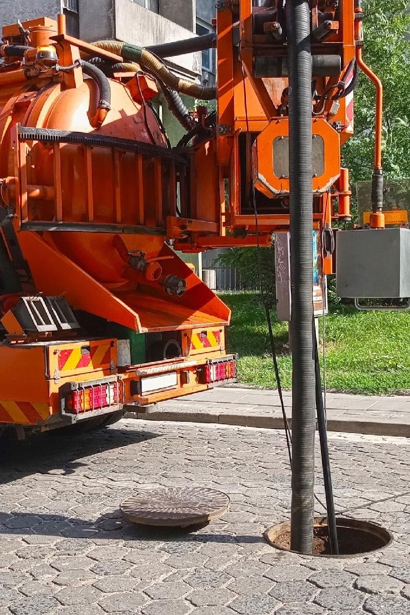 Erd- und Kanalarbeiten vom Spezialisten